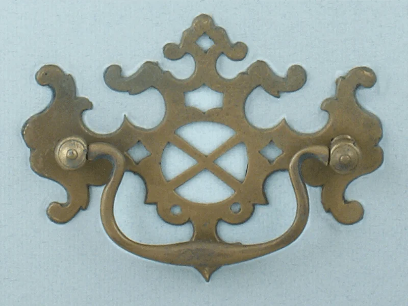 Trellis Pierced Plate Handle