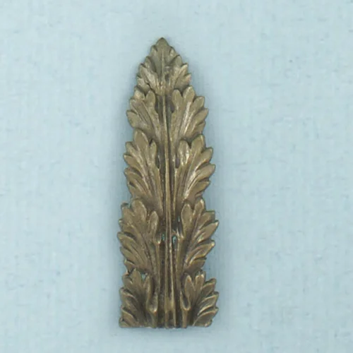 Curved Acanthus Mount