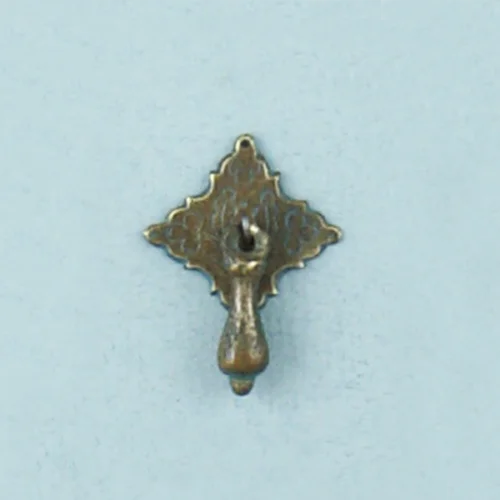 Tiny Teardrop Handle