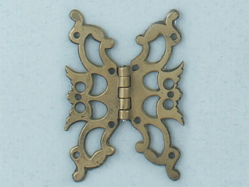Butterfly Hinge